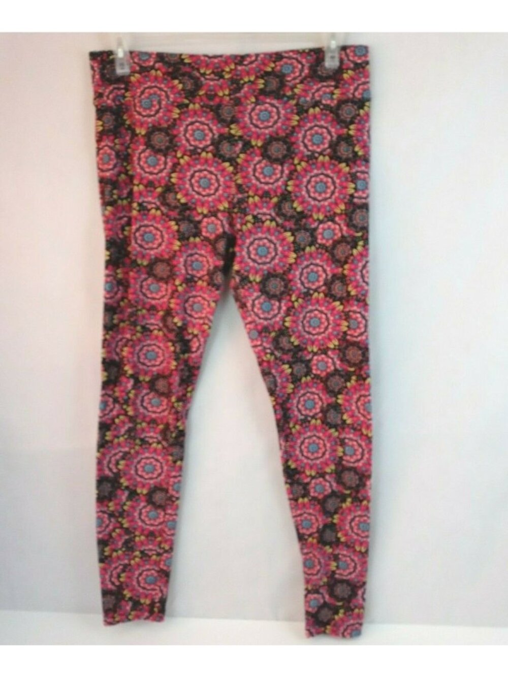 New Lularoe Tall & Curvy Leggings With Pink, Blue & Yellow Floral Design